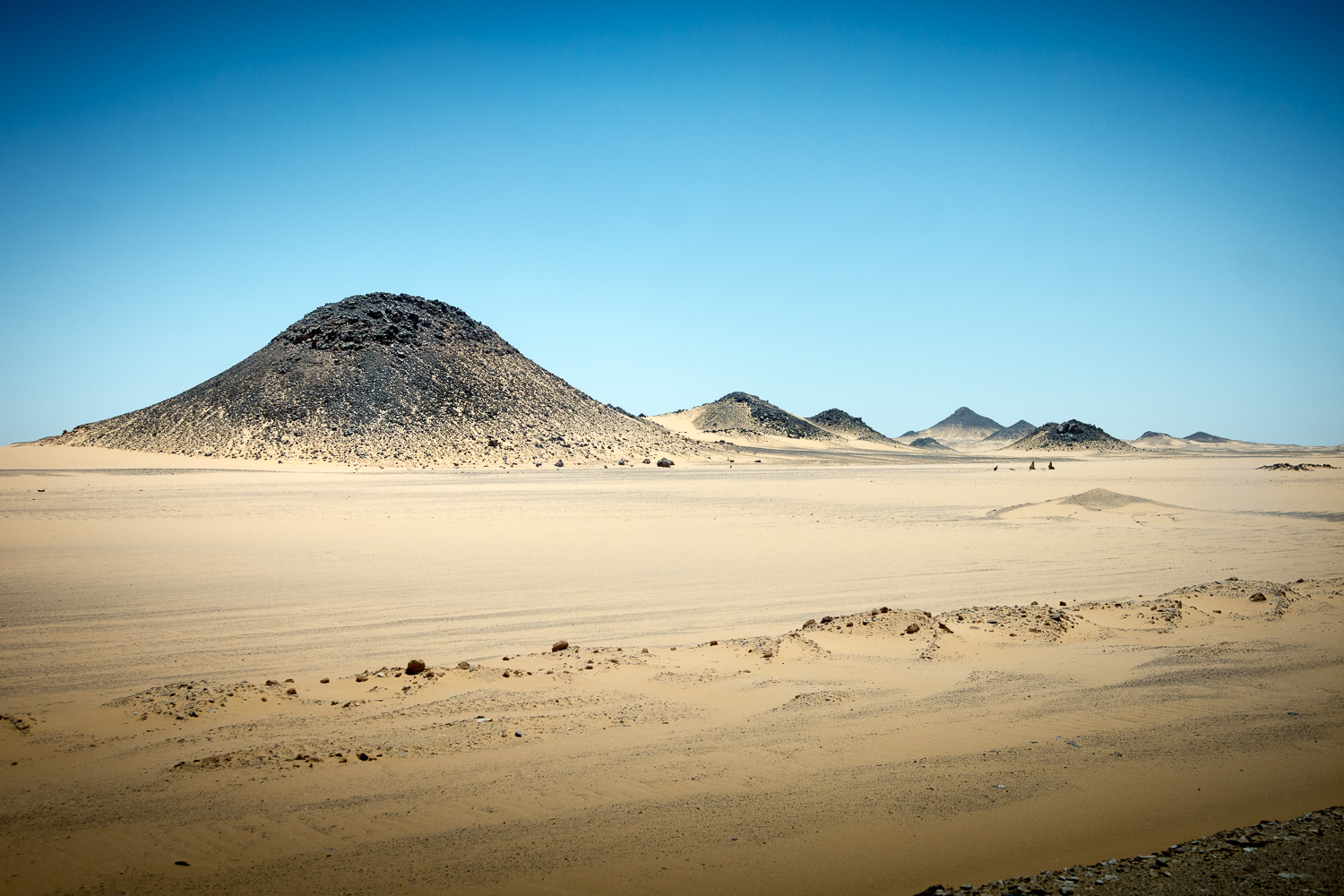 Collines rocheuses dans le desert